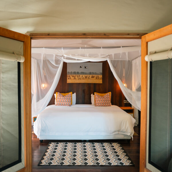 gorongosa safaris muzimu lodge tented suites interior 2