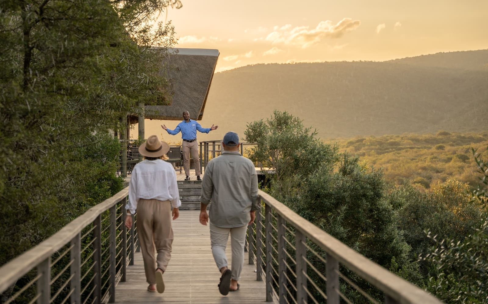 KWANDWE PRIVATE GAME RESERVE - Great Fish River Lodge - Exterior - Walkways 2